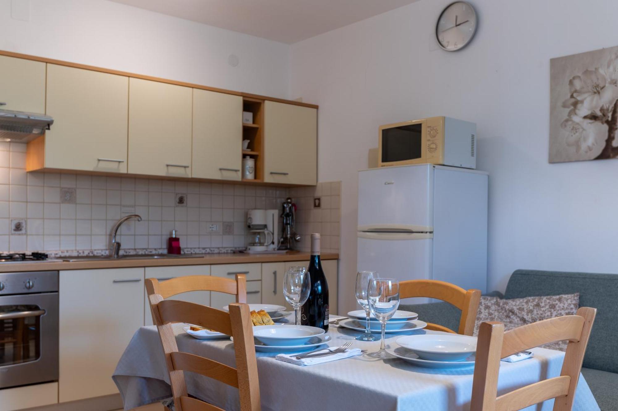Apartments Mirella Novigrad Istria المظهر الخارجي الصورة
