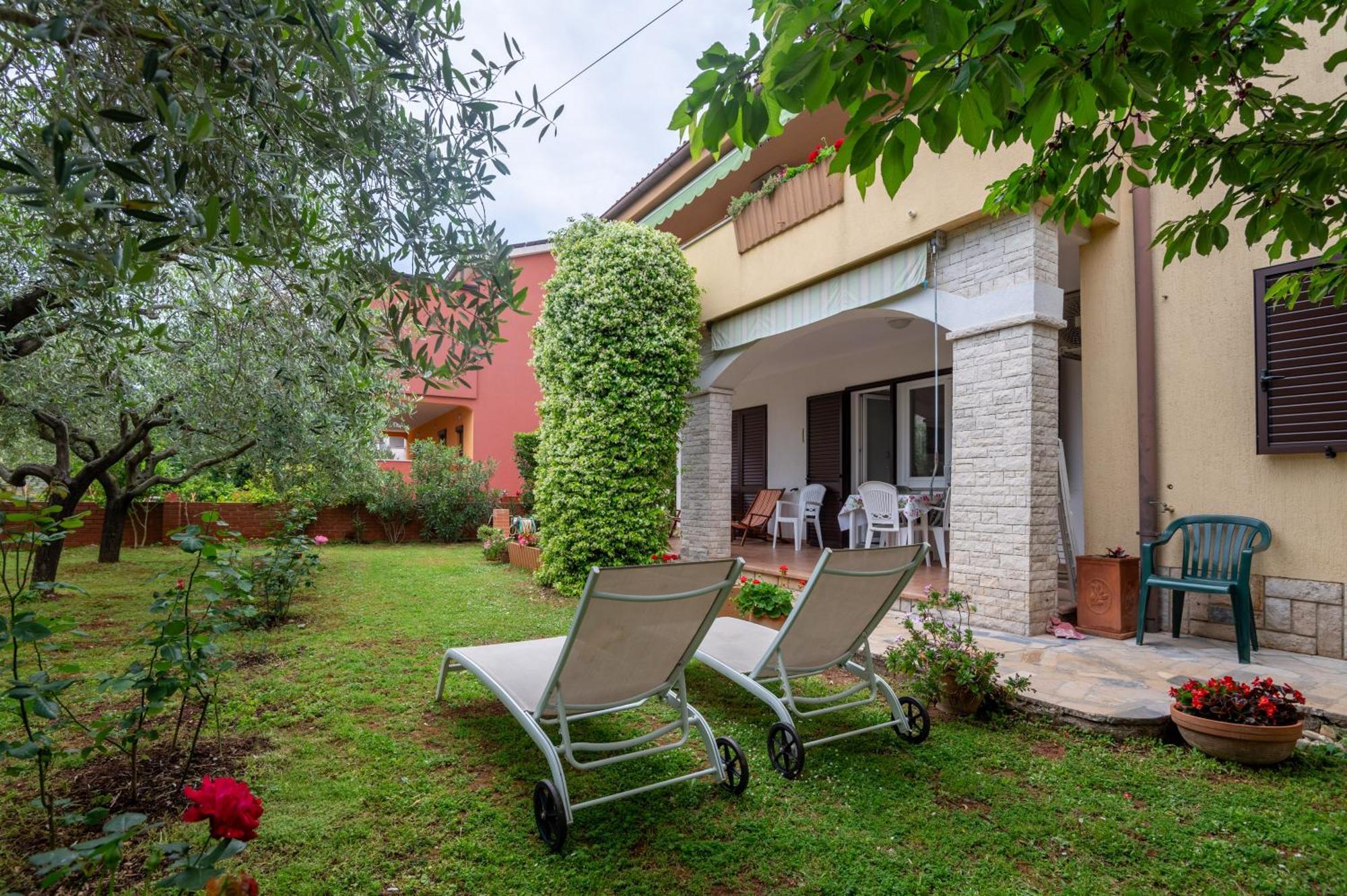 Apartments Mirella Novigrad Istria المظهر الخارجي الصورة